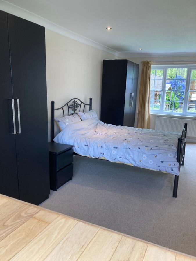9 Chudleigh Close Apartamento Bedford Exterior foto